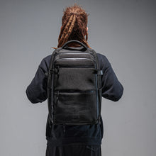 画像をギャラリービューアに読み込む, LIMITLESS Backpack 25L